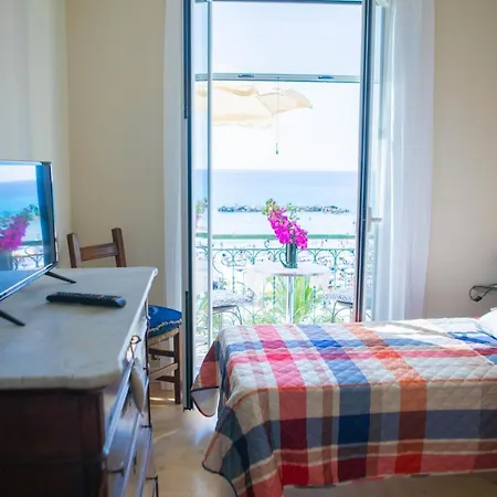 H11 Sea Under The House - Arma Di Taggia - Liguria Apartment Exterior photo